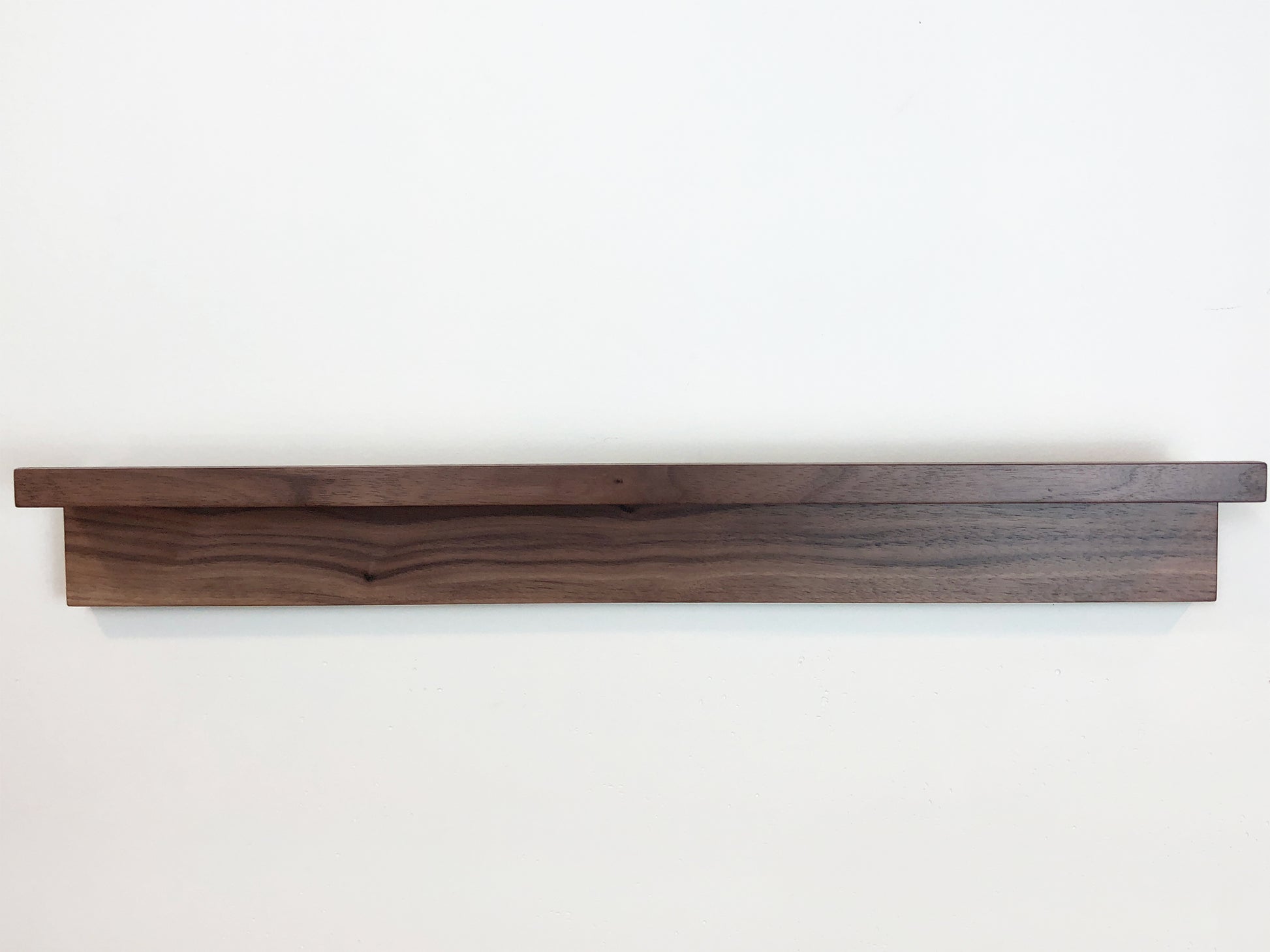 Bonnie Shelf - front view
