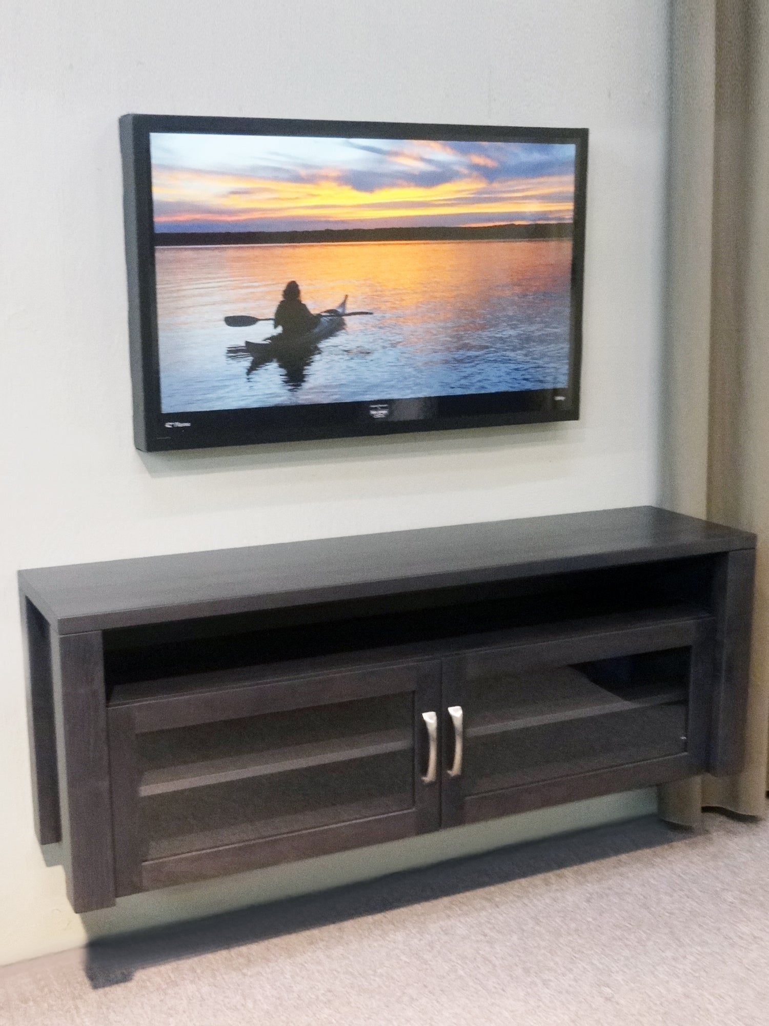 Floating Boxwood ET - wall mounted