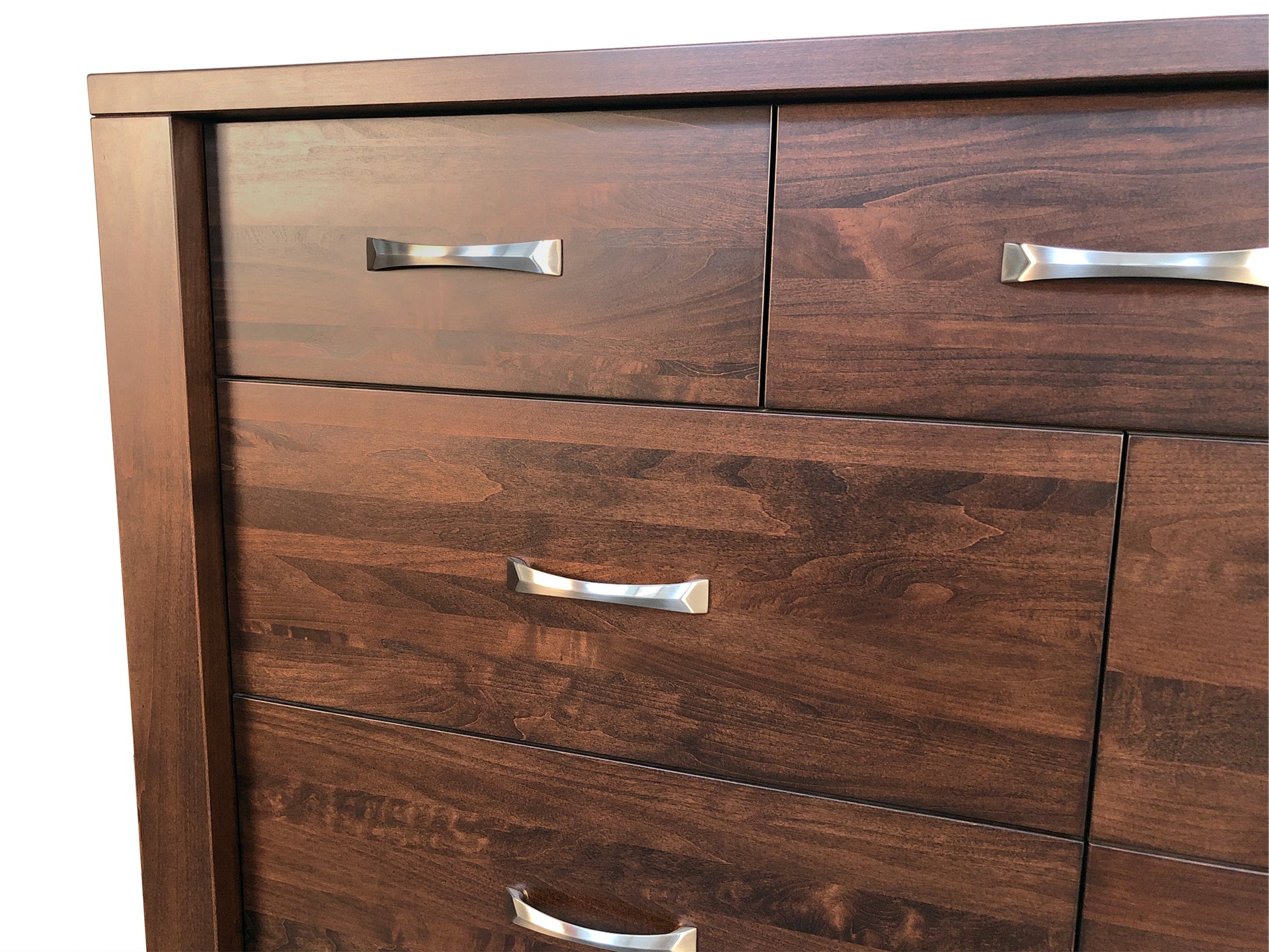 Boxwood 7 Drawer Dresser - corner detail