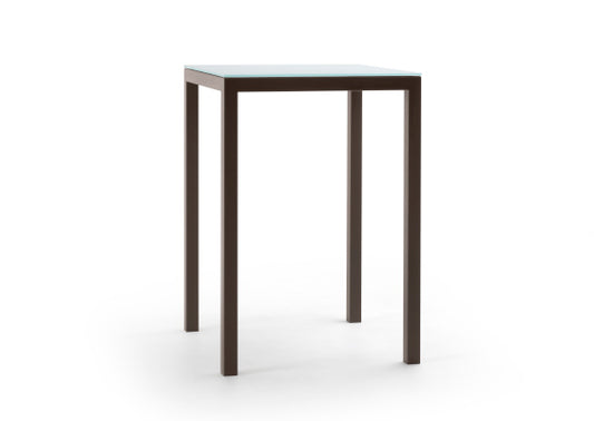 Cubo Table 29" x 29"